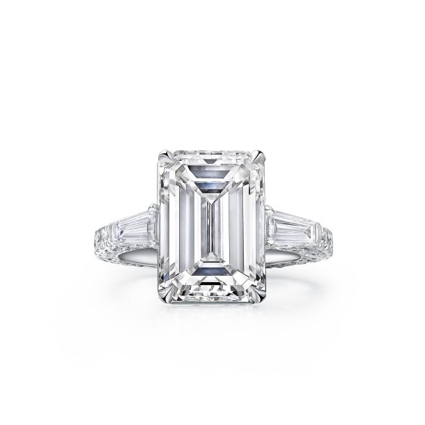 8ct Emerald Cut With Baguettes Side Stones